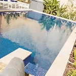 Bb De Rohan Bed and Breakfast