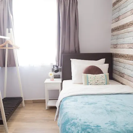 Bb De Rohan Bed & Breakfast 4*