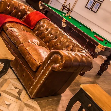 Bb De Rohan Bed & Breakfast 4*