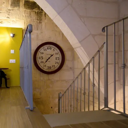 Bb De Rohan 4* Żebbuġ