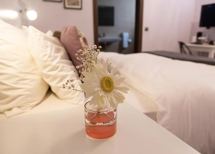 Bb De Rohan 4* Żebbuġ