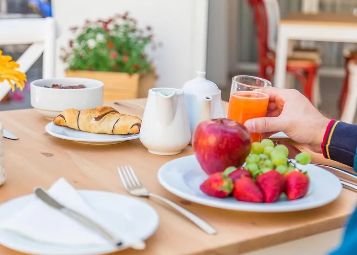 Bb De Rohan 4* Żebbuġ