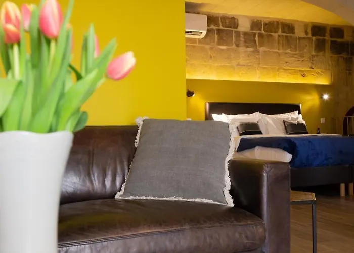 Bb De Rohan 4* Żebbuġ