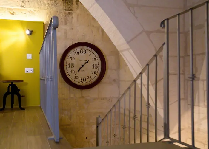 Bb De Rohan 4* Żebbuġ